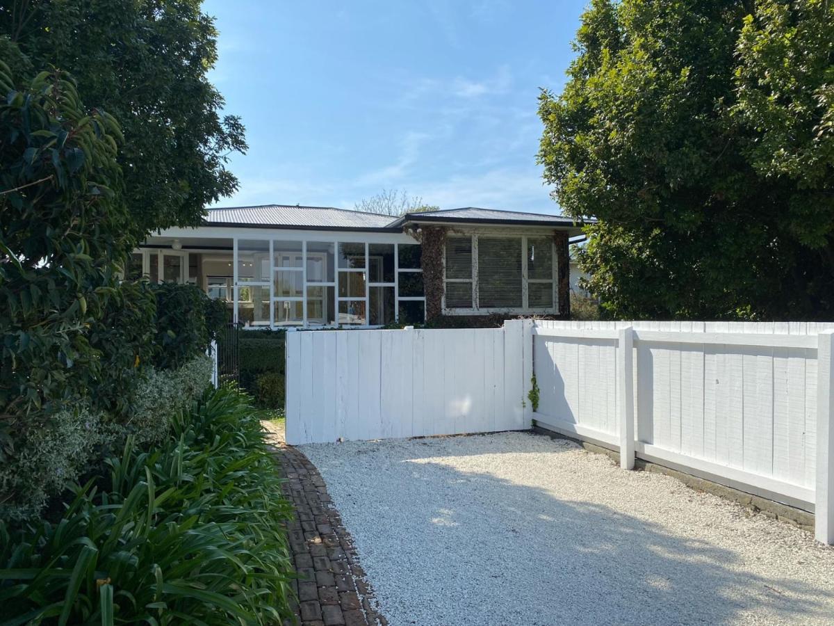 Hpg Villa Formerly Known As Pipi Hotel Havelock North Exteriér fotografie